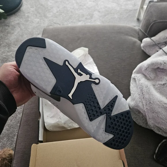 Men's size 8 Retro Jordan 6 Midnight Navy - Picture 3 of 5